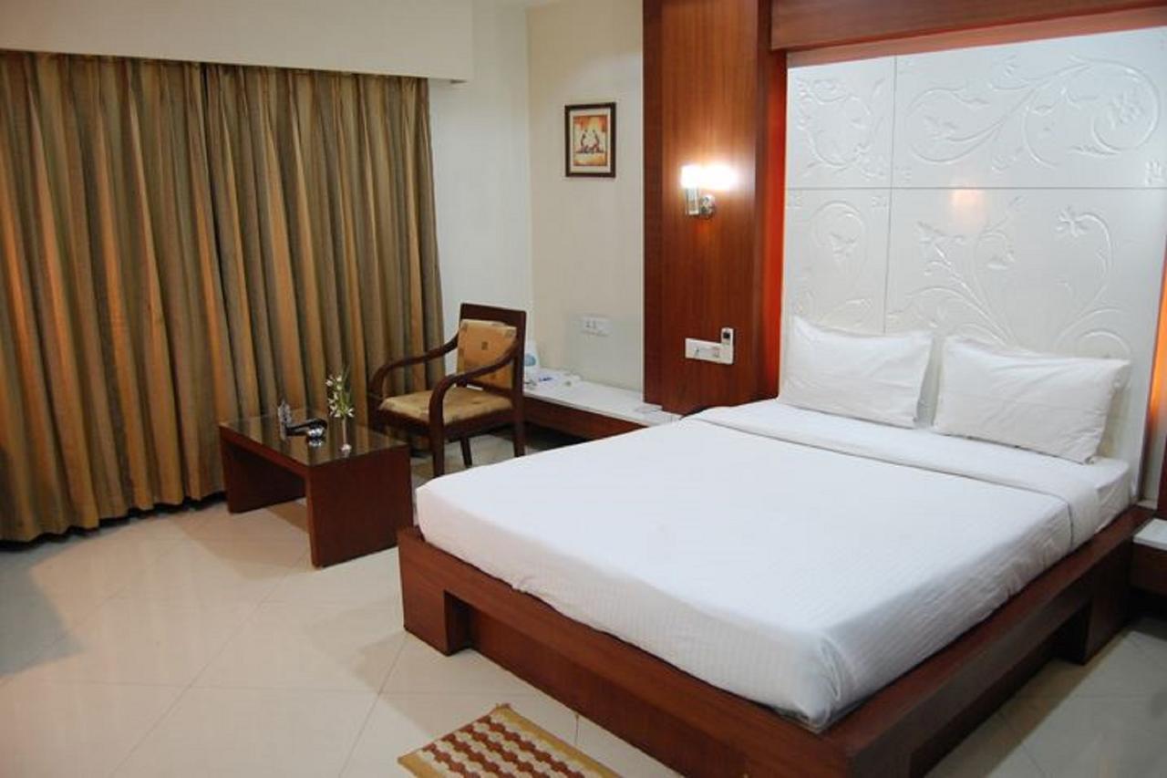 Hotel Amit International Bhilai Exterior photo