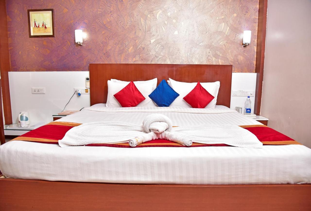 Hotel Amit International Bhilai Exterior photo